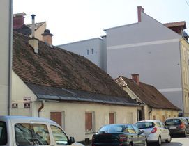 Straßensicht von Nr. 9 und Nr. 13 - 2015
