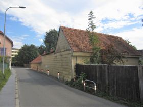 Straßenfront