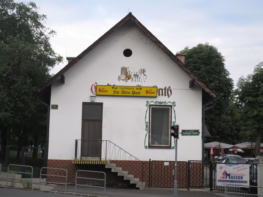 Datei:Stattegger Straße 2, Zur Alten Post.JPG