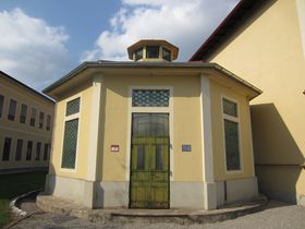 Denkmalgeschütztes Brunnenhaus - 2011
